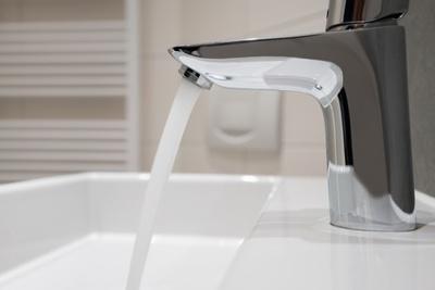 Blei Wasser