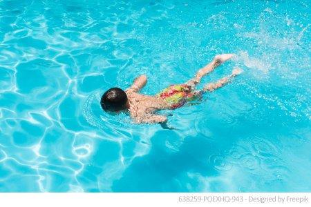 Das Schwimmen im herrlichen Pool kann schnell durch verunreinigtes Wasser getrübt werden.