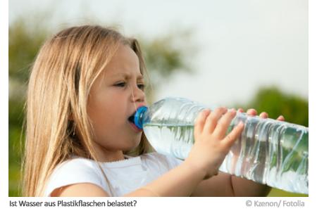 Wasser aus Plastikflaschen