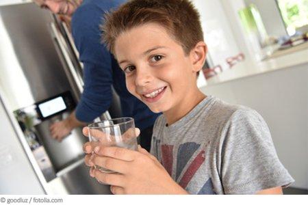 Wasser im Kühlschrank: Das sollten Sie beachten